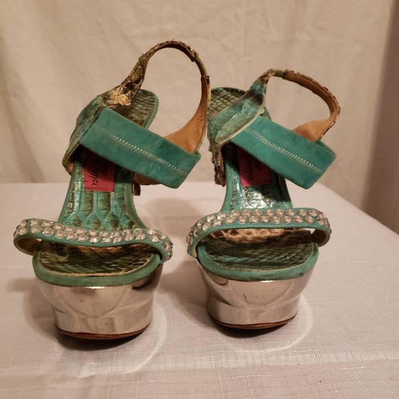 Massimo Dogana Snakeskin Heels - Picture 7 of 9